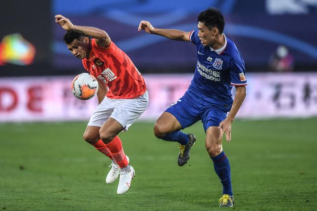 唐斯24+15巴雷特空砍30分 尼克斯送猛龙3连败