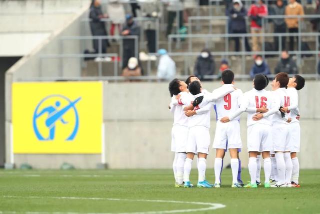 曾凡博17+8首钢胜北控 阿不都26+11新疆胜上海