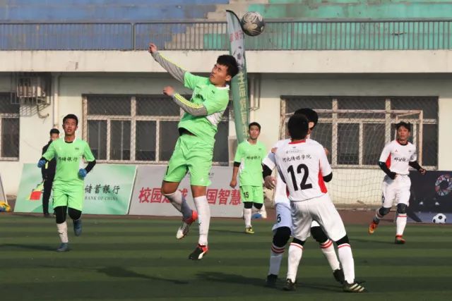 英联杯-B费卡塞米罗梅开二度 曼联5-2莱斯特城